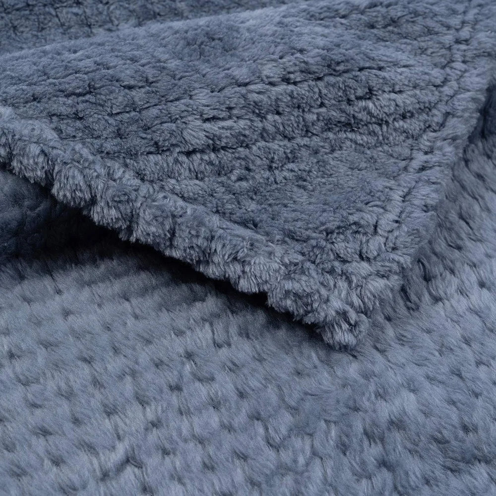 Warm Fuzzy Dog Cat Blanket Plush Fleece Throw 24x32 Blue