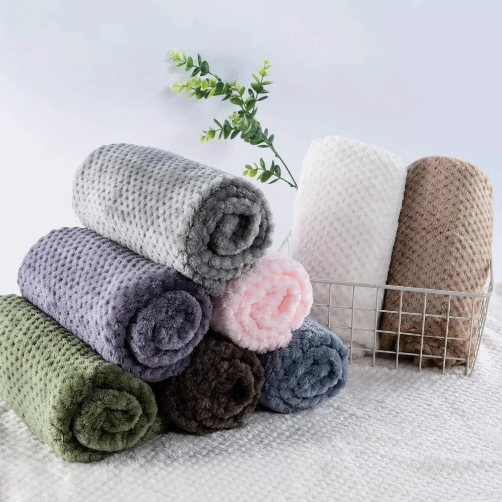 Warm Fuzzy Dog Cat Blanket Plush Fleece Throw 24x32 Blue