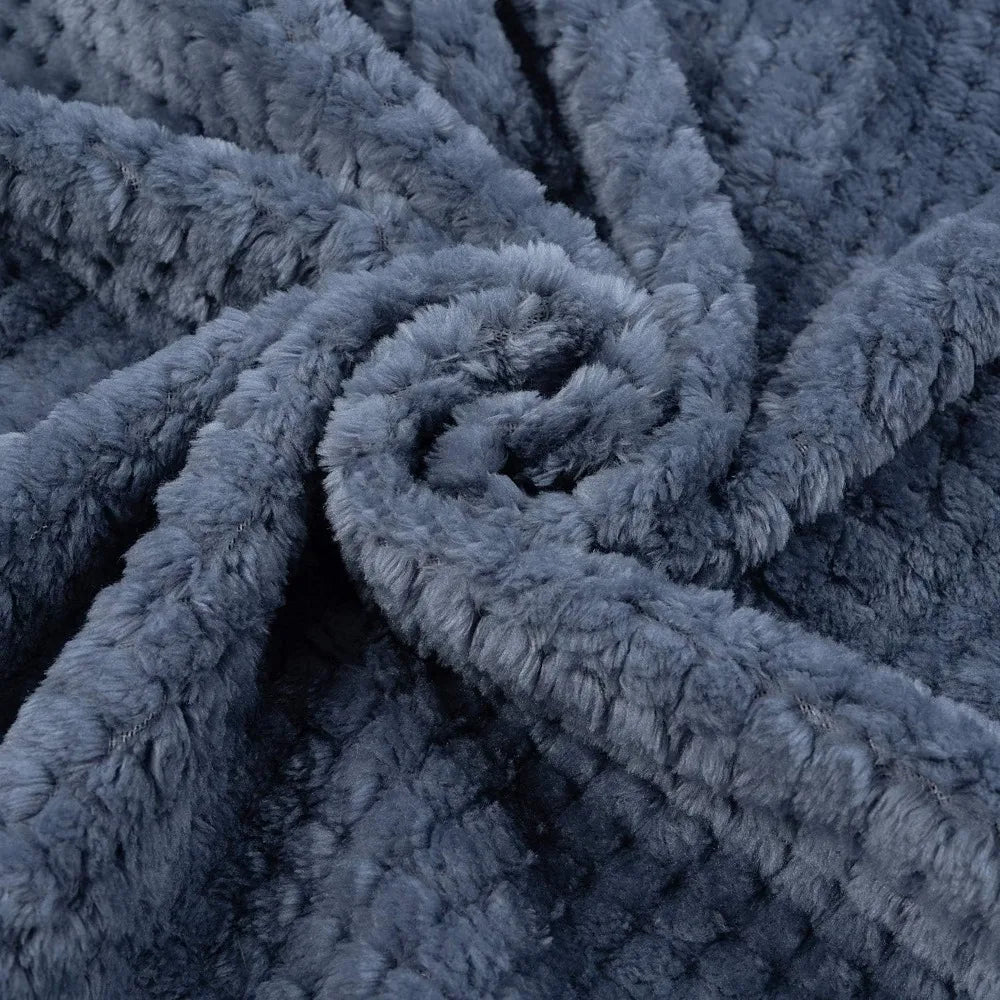 Warm Fuzzy Dog Cat Blanket Plush Fleece Throw 24x32 Blue